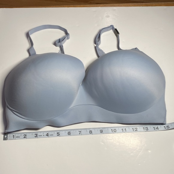 NWT Victorias Secret Bra Size 38DDD Light Blue Incredible Plunge Padded Wireless - Picture 10 of 12